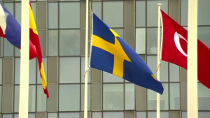 Швеция туы НАТО кеңсесінде көтерілді