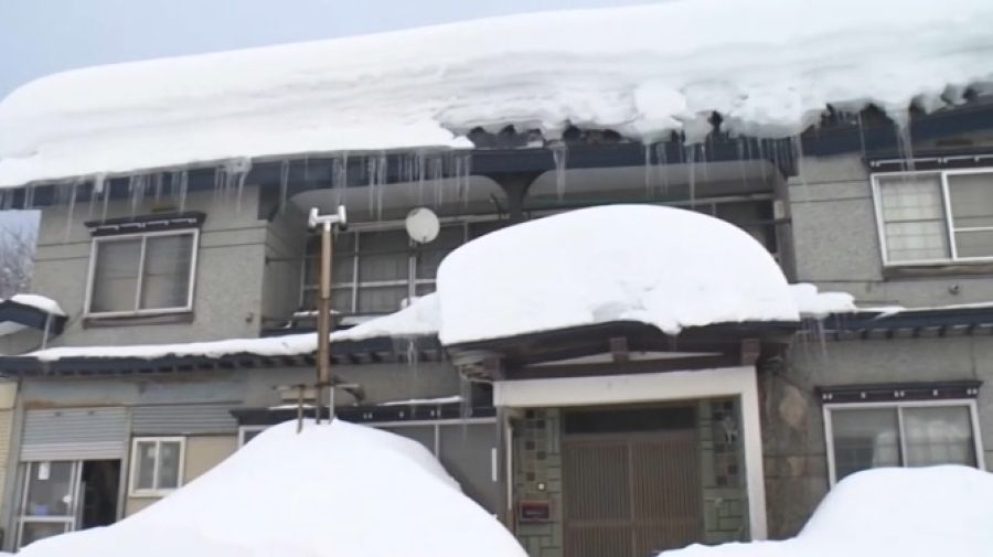 35 человек погибли из-за снегопадов в Японии