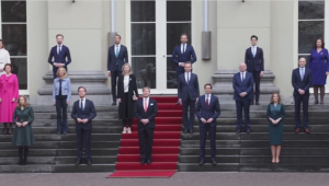 Премьер-министр Нидерландов ушел в отставку