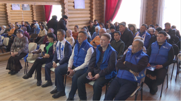 Кандидаты от партии «Ак Жол» встретились с жителями Косшы