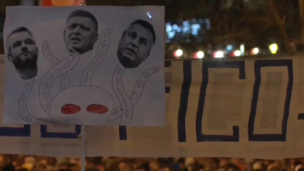 Антиправительственные протесты охватили Словакию