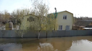 Три тысячи дачных домов подтопило в Уральске