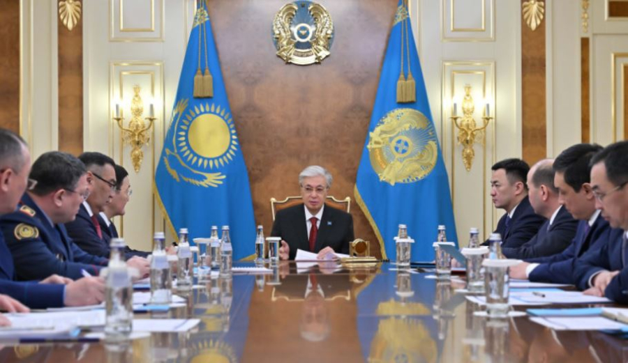 Мемлекет басшысы әскери және құқықтық тәртіп мәселелері бойынша кеңес өткізді