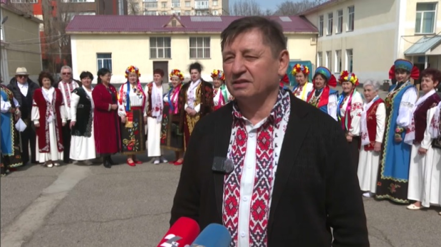 Концертной программой порадовали голосующих в Таразе