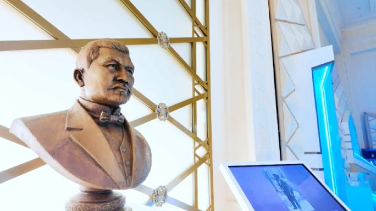 Бюст Алихана Букейханова установили в Москве