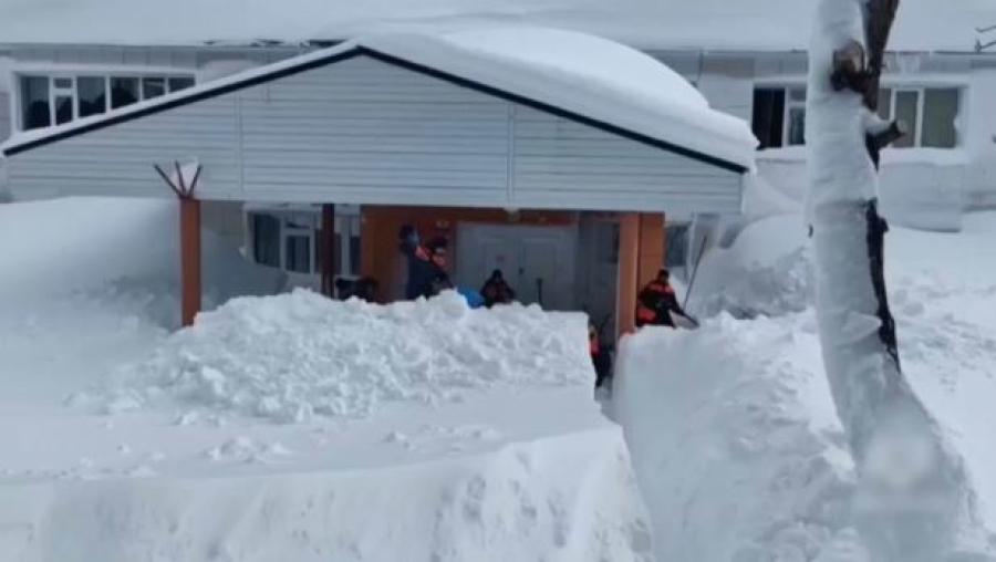 Мощный снегопад на Камчатке: есть погибшие