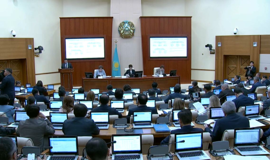 Құрылтайда республикалық бюджет жобасы қаралды