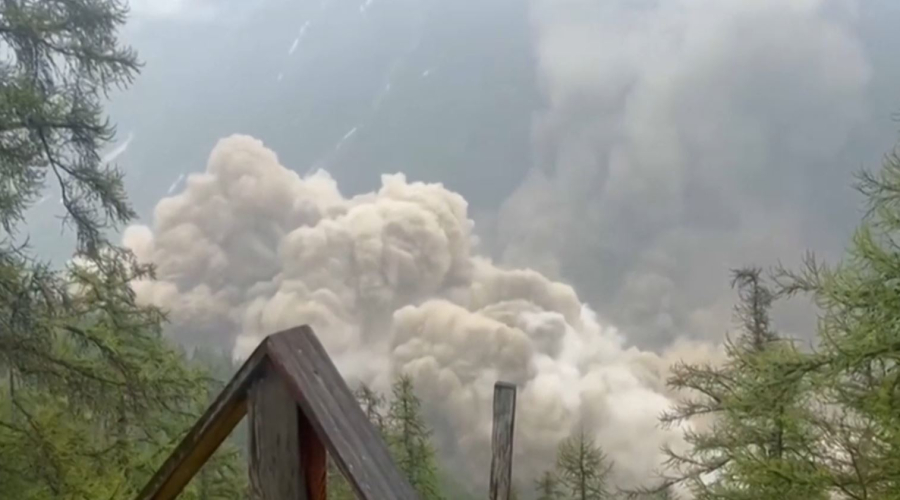 Ледник уничтожил деревню в Швейцарии