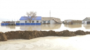 Паводки в Казахстане: спасены почти 64 тысячи человек