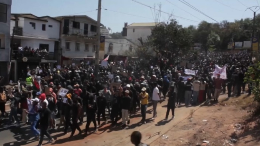 22 человека погибли в протестах на Мадагаскаре