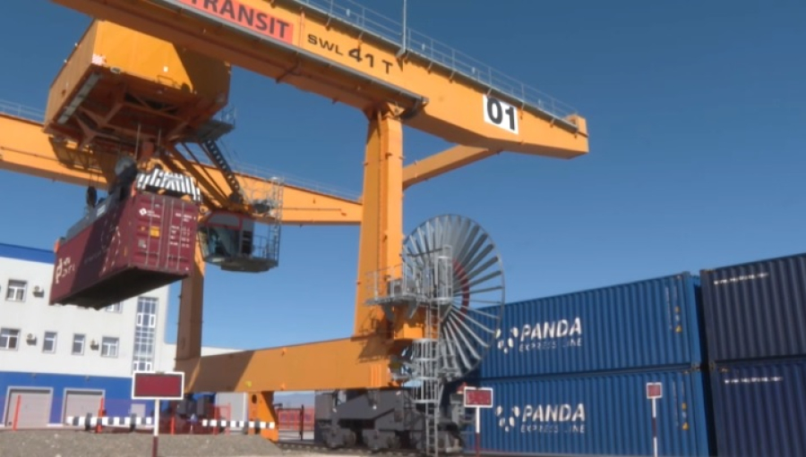 Казахстан наращивает объемы контейнерных перевозок