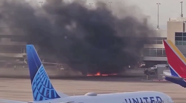 Самолёт с пассажирами загорелся в США