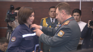 Государственные награды получили казахстанские спасатели