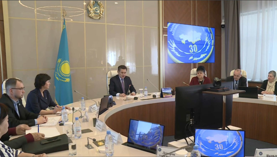 Өскеменде ҚХА кеңесінің отырысы өтті