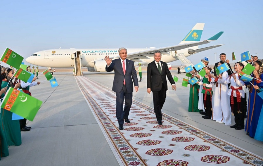 Президент Казахстана прибыл в Туркменистан