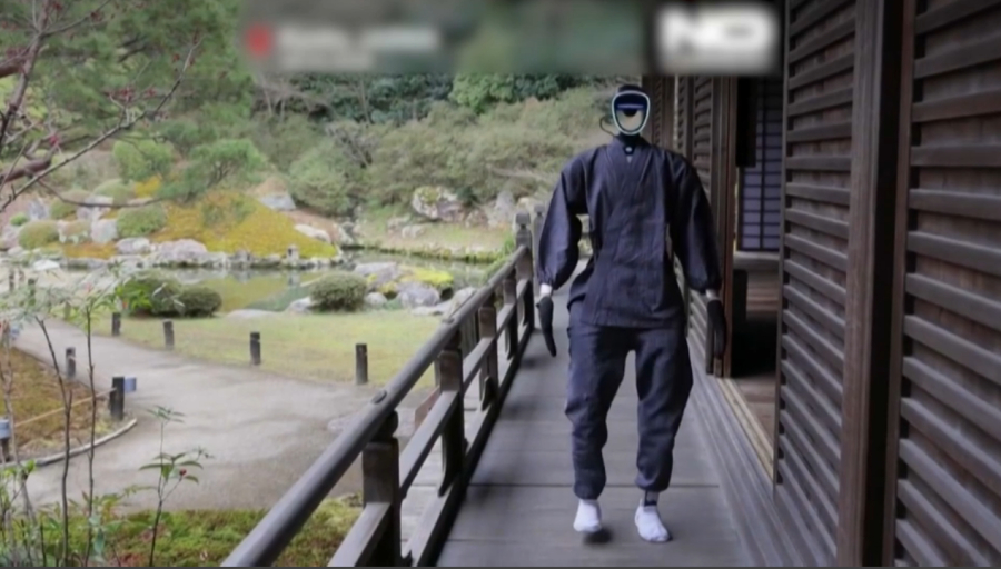 В храмах Японии появились роботы-монахи