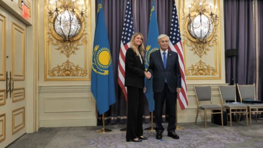 Токаев обсудил культурное сотрудничество со Смитсоновским институтом