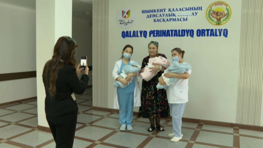 Всплеск рождаемости близнецов отмечен в Шымкенте