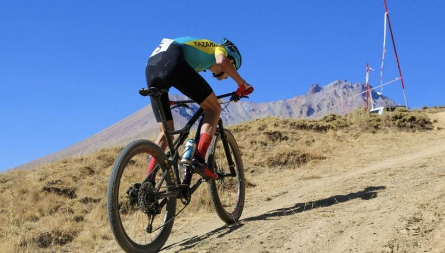 Сборная Казахстана завоевала две медали на чемпионате Азии по маунтинбайку