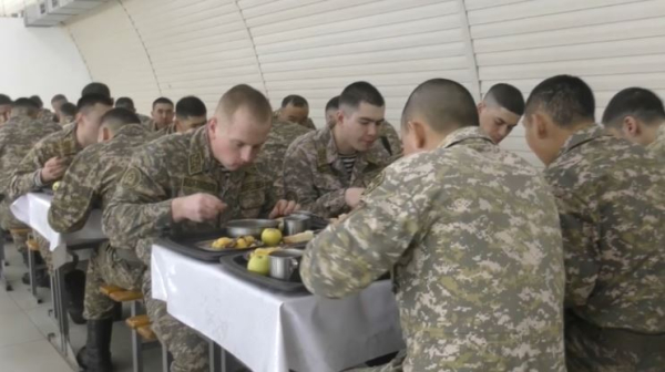 Министр обороны анонсировал расширение полномочий Комитета солдатских матерей