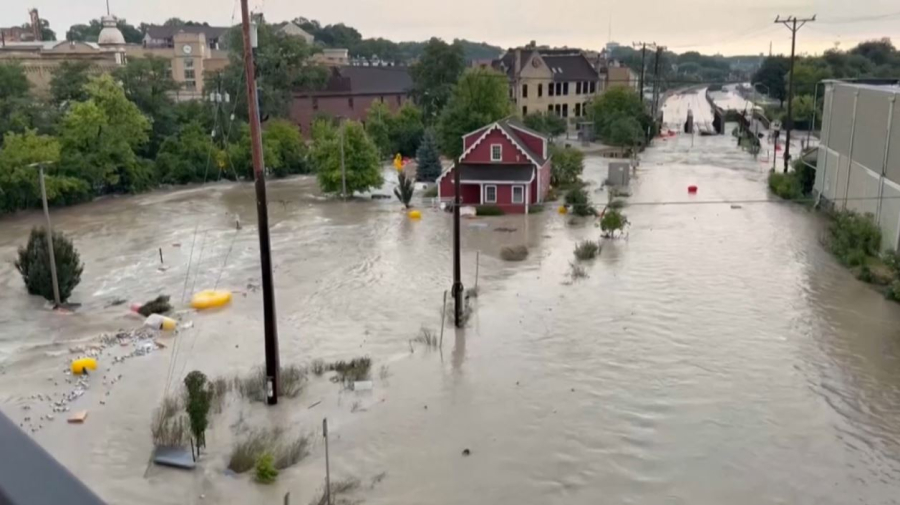 Мощные паводки обрушились на Средний Запад США