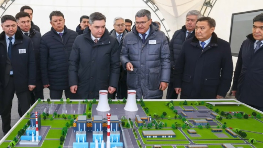 Премьер проверил ход строительства ТЭЦ в Кокшетау