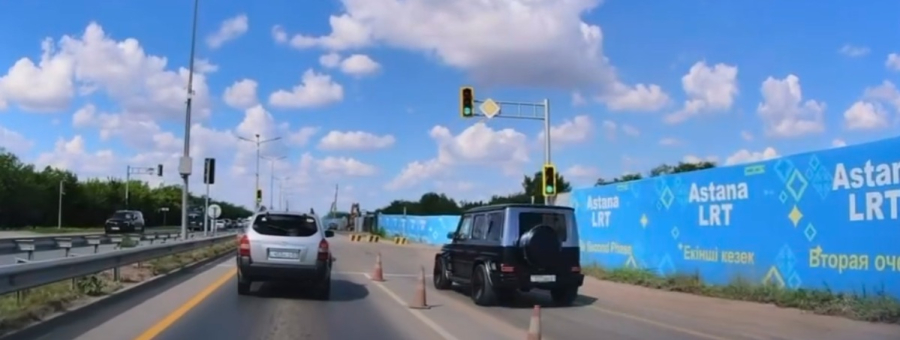 Известного блогера после видео с нарушением ПДД наказали в Астане