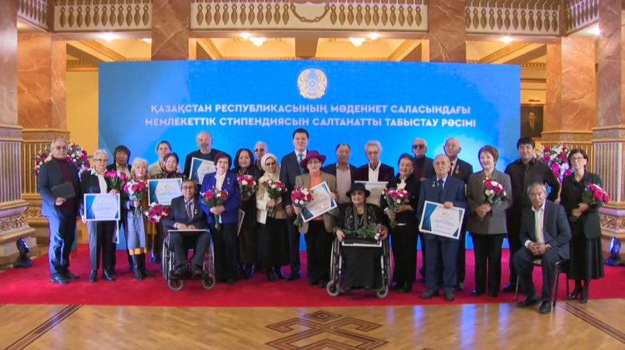 Халық қаһарманы Б. Момышұлының туыстарына Алтын жұлдыз бен «Отан» ордені тапсырылды