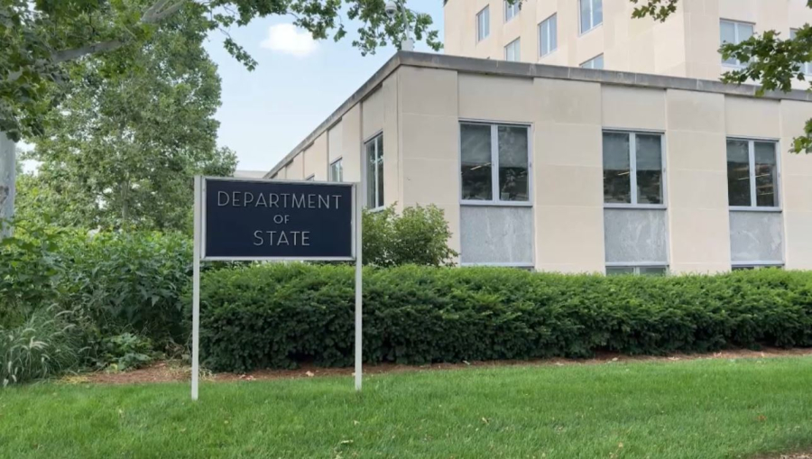 АҚШ визасын иеленген шетелдіктерге бақылау күшейтілді