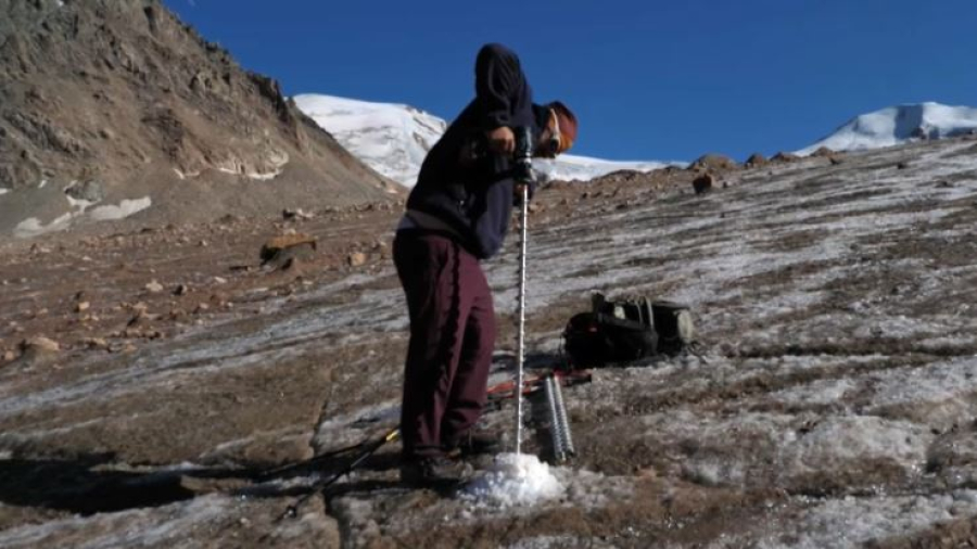 Фильм о таянии ледников Тянь-Шаня презентовали в Алматы