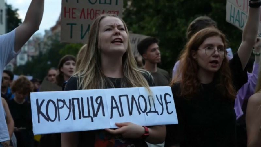 Антиправительственные протесты вспыхнули в Украине