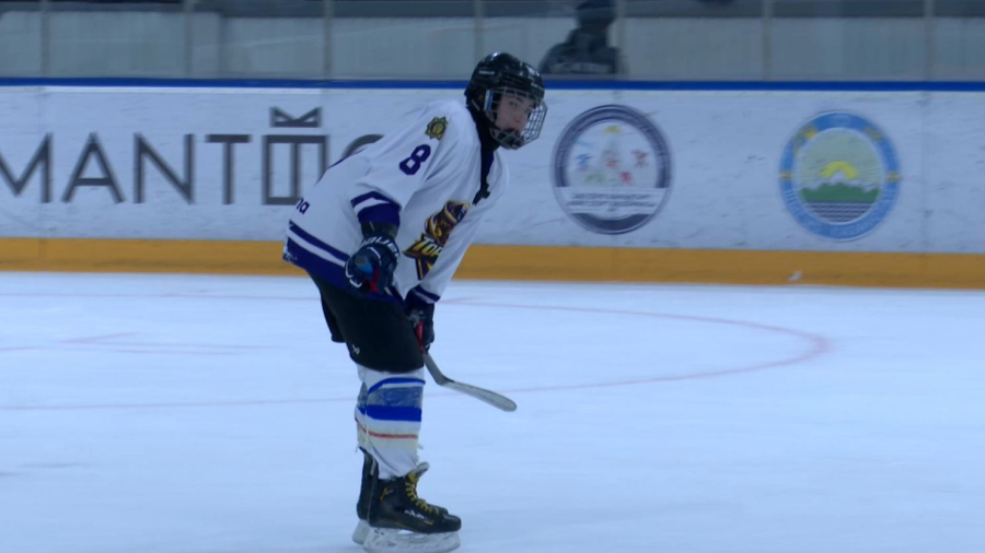 Өскеменде жастар арасында хоккейден жарыс өтті