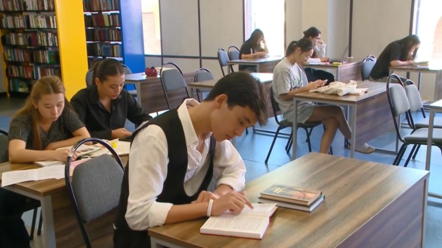 Больше миллиона казахстанцев участвуют в книжном марафоне