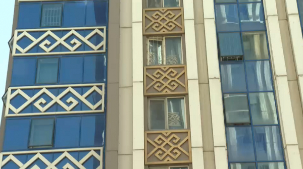 Елімізде жыл басынан 102 бала терезеден құлап кетті