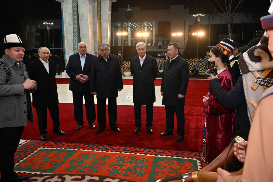 Мемлекет басшылары ҰҚШҰ саммиті қарсаңында «Ала-Арча» резиденциясында бейресми кездесу өткізді