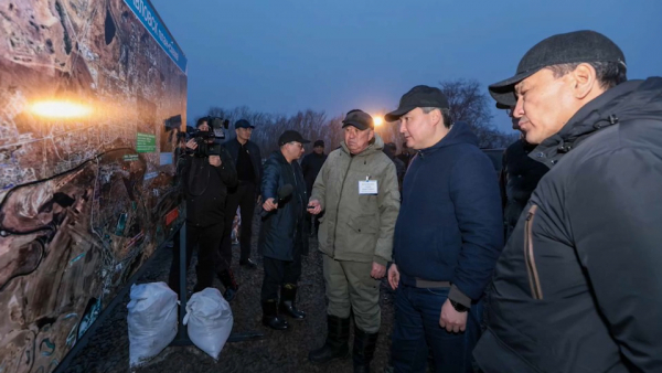 Олжас Бектенов проверил ход противопаводковых мероприятий в СКО