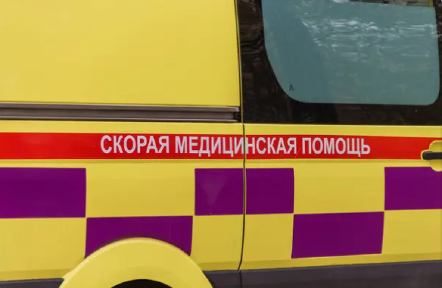 Женщина выбросила из окна детей и выпрыгнула сама в Павлодаре