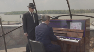 Павлодардың орталық жағалауында пианино пайда болды