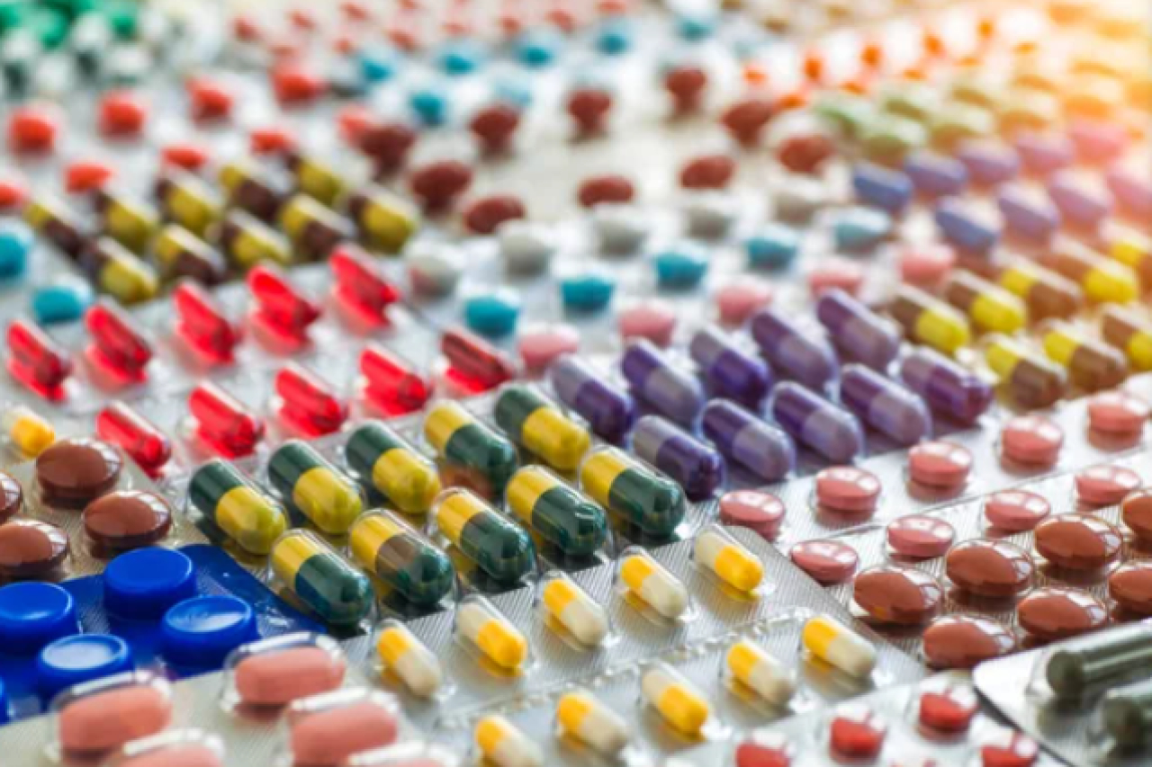 Сколько казахстанцы тратят на лекарства 