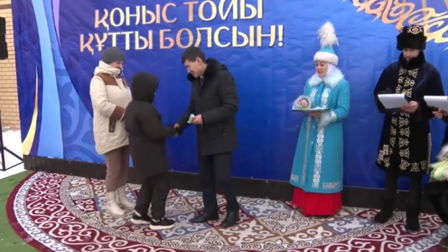 Ключи от квартир вручили 31 семье в Акмолинской области