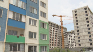 В Алматы стали меньше покупать жильё