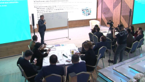 Казахстанских депутатов обучают навыкам SMM