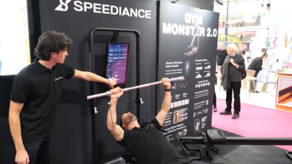 Лондонда жаттығу залын алмастыра алатын «ақылды айна» көрсетілді