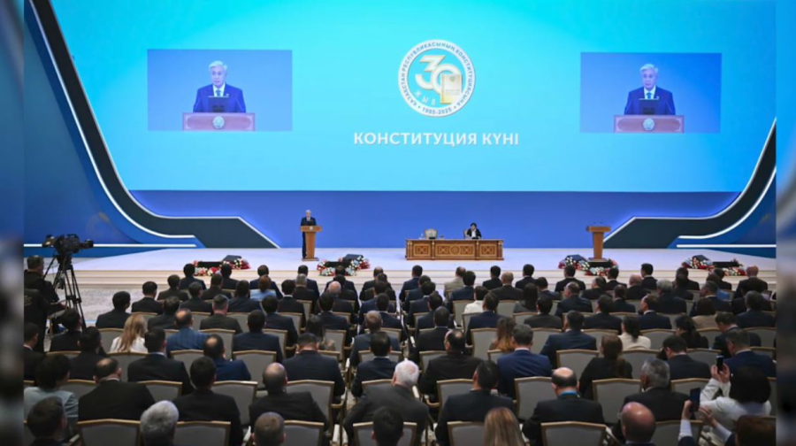 Президент: Ата заңнан биік ештеңе жоқ