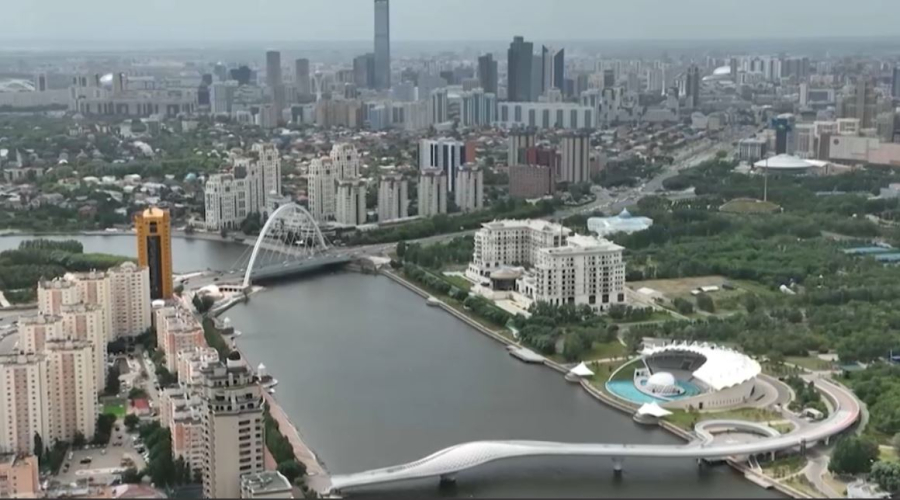 ЖИ адамның теріс көзқарасын түзетеді