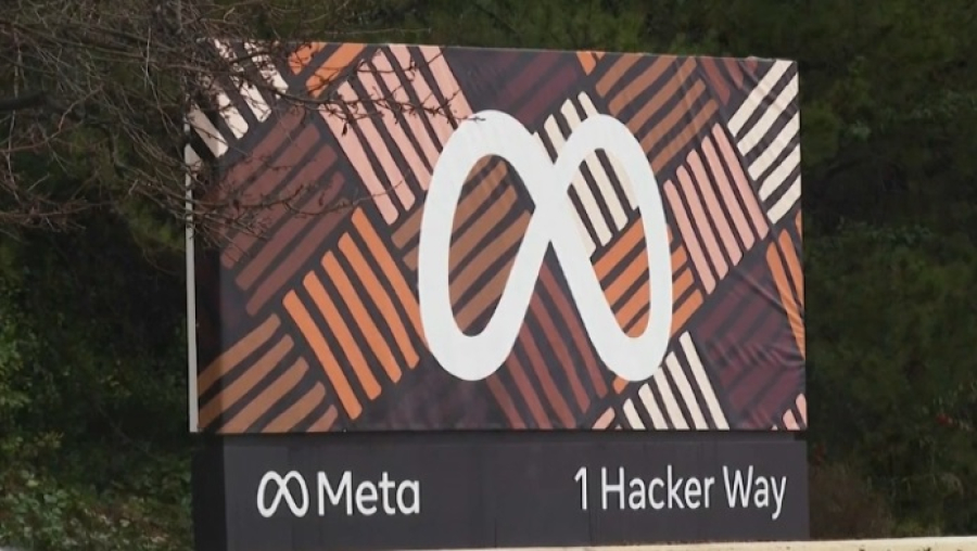 Еврокомиссия обвинила Meta и TikTok в нарушениях