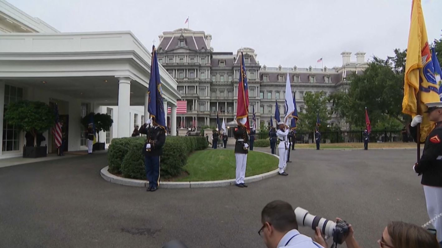 Трамп пен Зеленскийдің жүздесуі: Ақ үйдегі жиынның нәтижесі қандай?