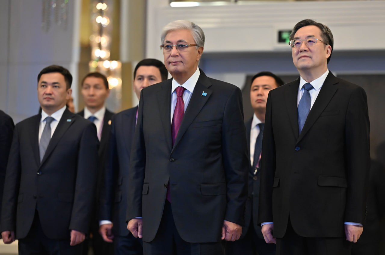 Президент бейнебайланыс арқылы Жамбыл облысындағы зауытты іске қосты