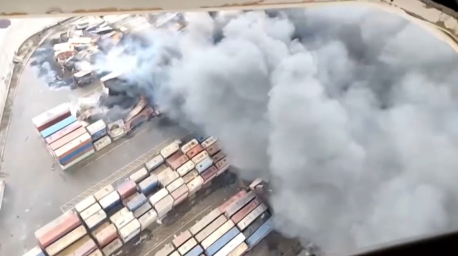 Иран портында жарылыстан 70 адам қаза тапты