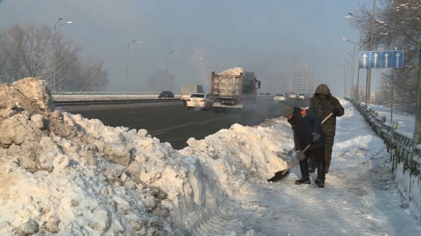Өскеменнен 6 мың текше метр қар шығарылды